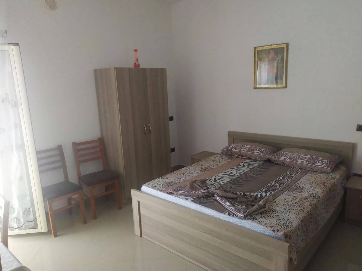 Dhoma Plazhi Ne Parajsa Casa de hóspedes *